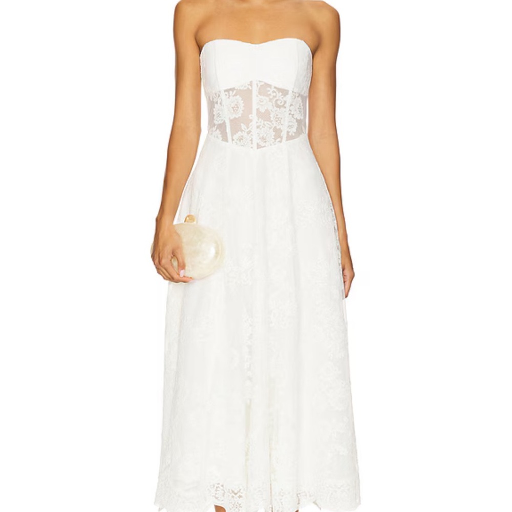 V Chapman Hazel Chantilly Lace Strapless Dress